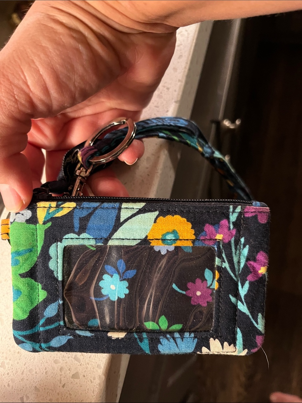 Vera Bradley happy blooms zipper Id